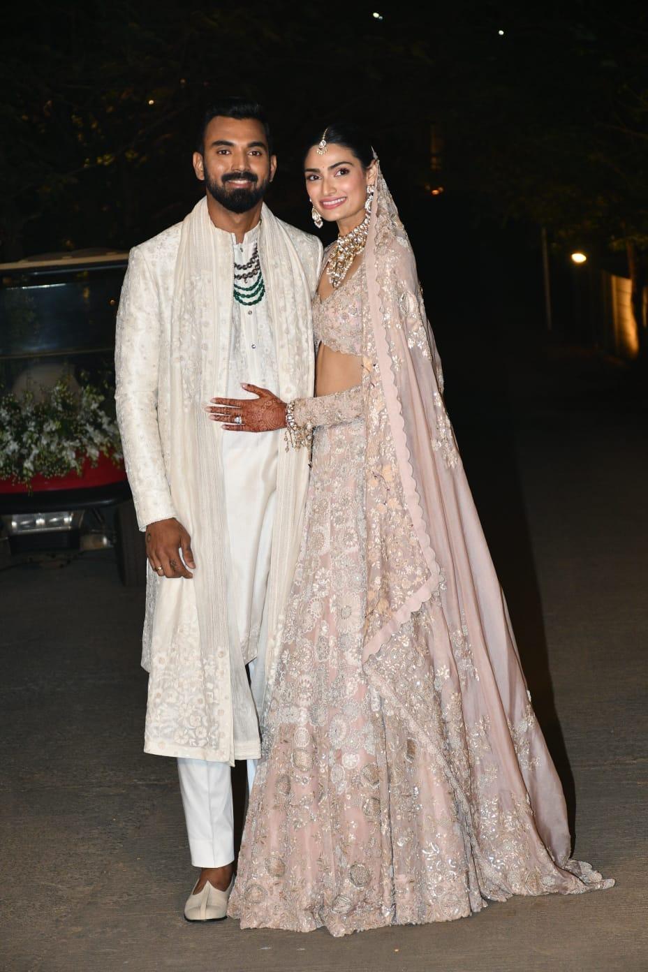 CELEBRITY INDIAN WEDDING DRESSES- Up Your Wedding Fashion!